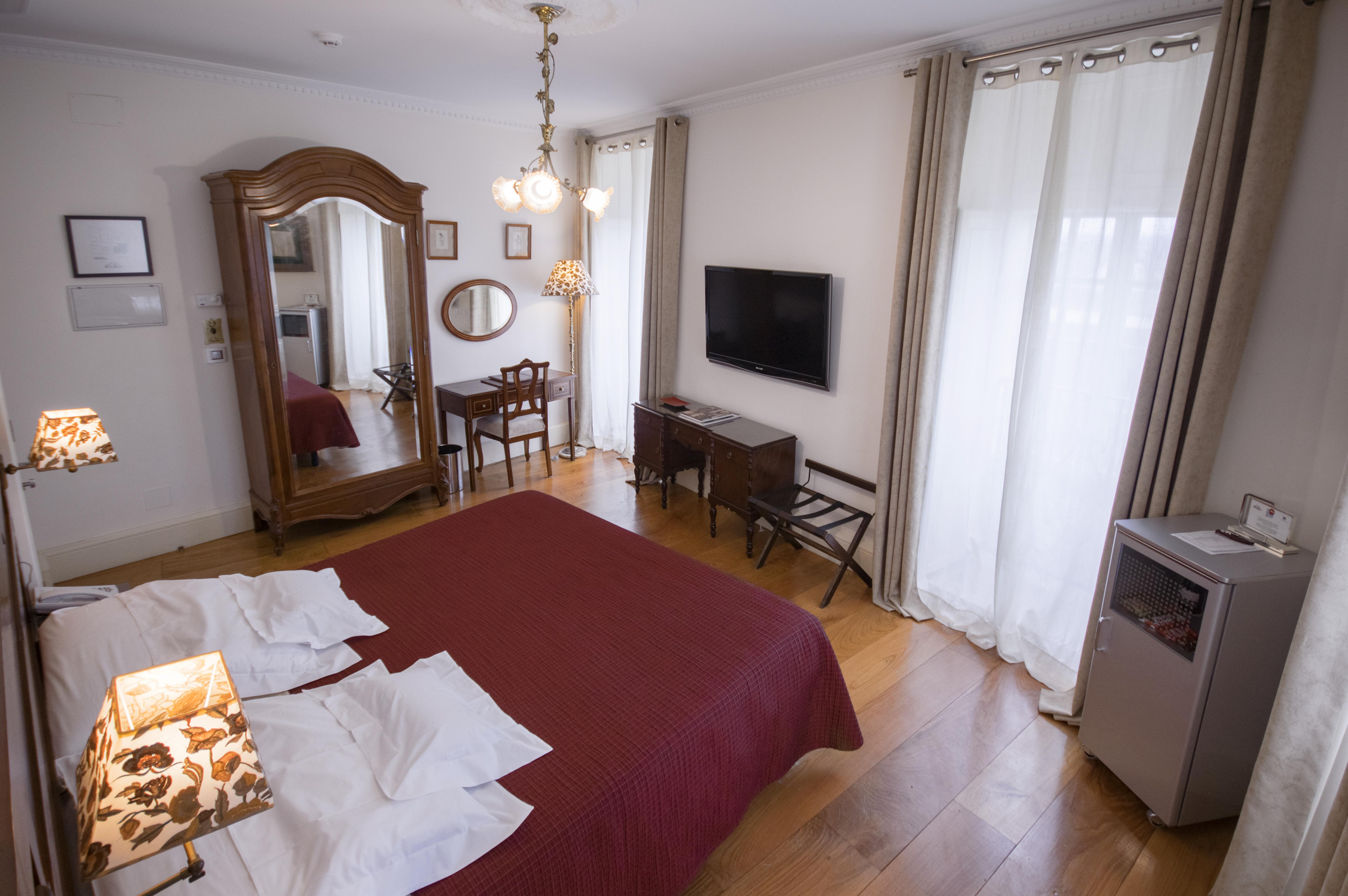 Hotel Monumento Pazo De Orban Lugo Exterior photo
