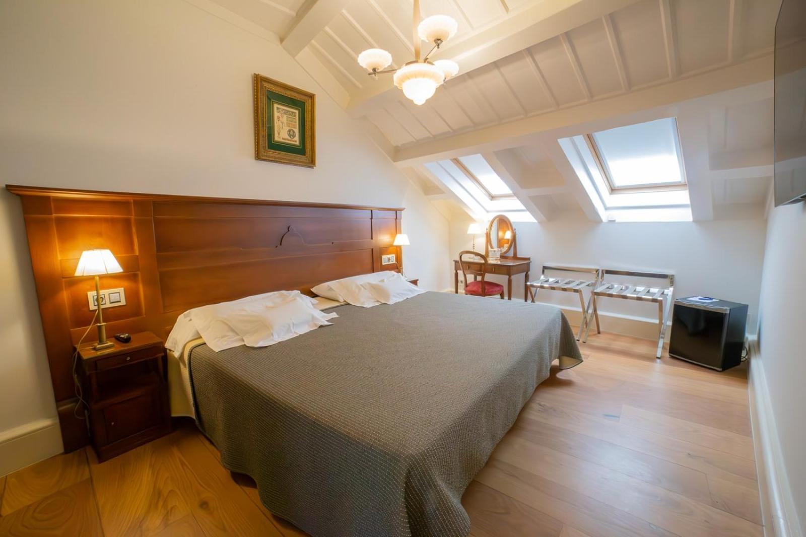 Hotel Monumento Pazo De Orban Lugo Room photo